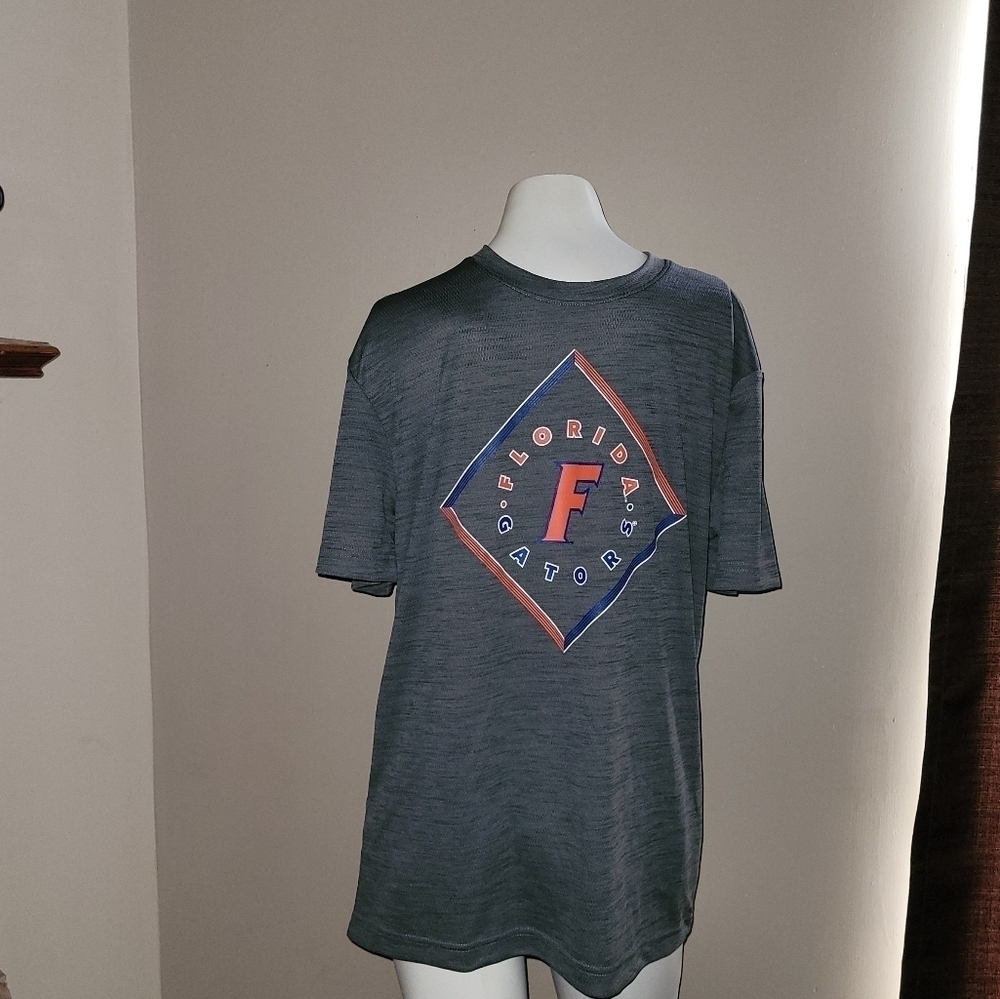 Florida Gators Captivating  M NWOT